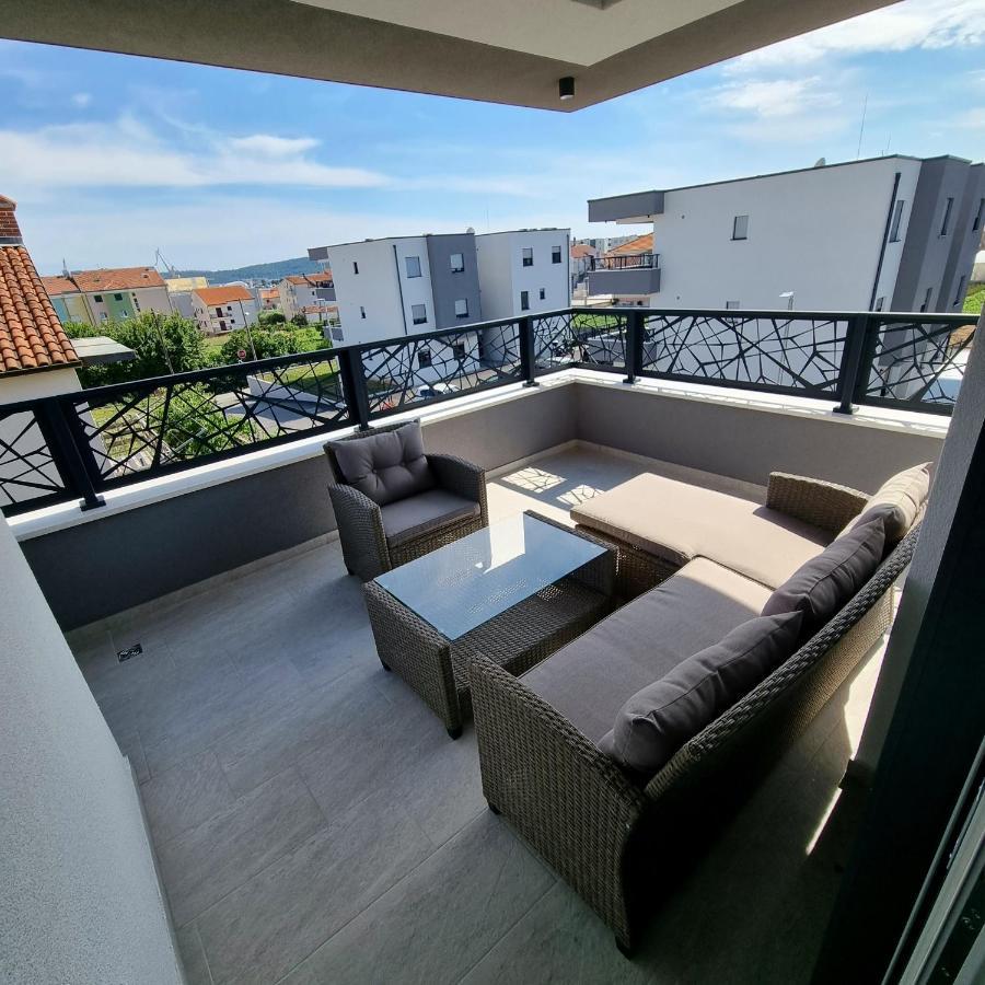 Apartments Happiness Трогир Экстерьер фото