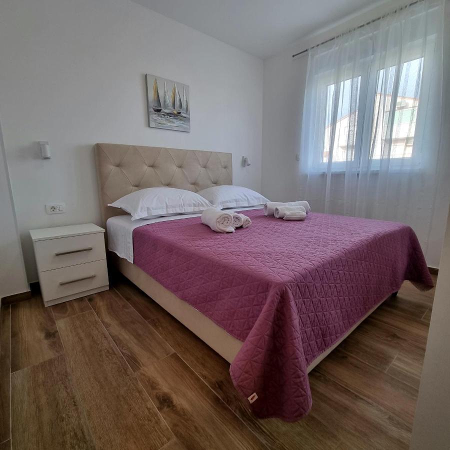 Apartments Happiness Трогир Экстерьер фото