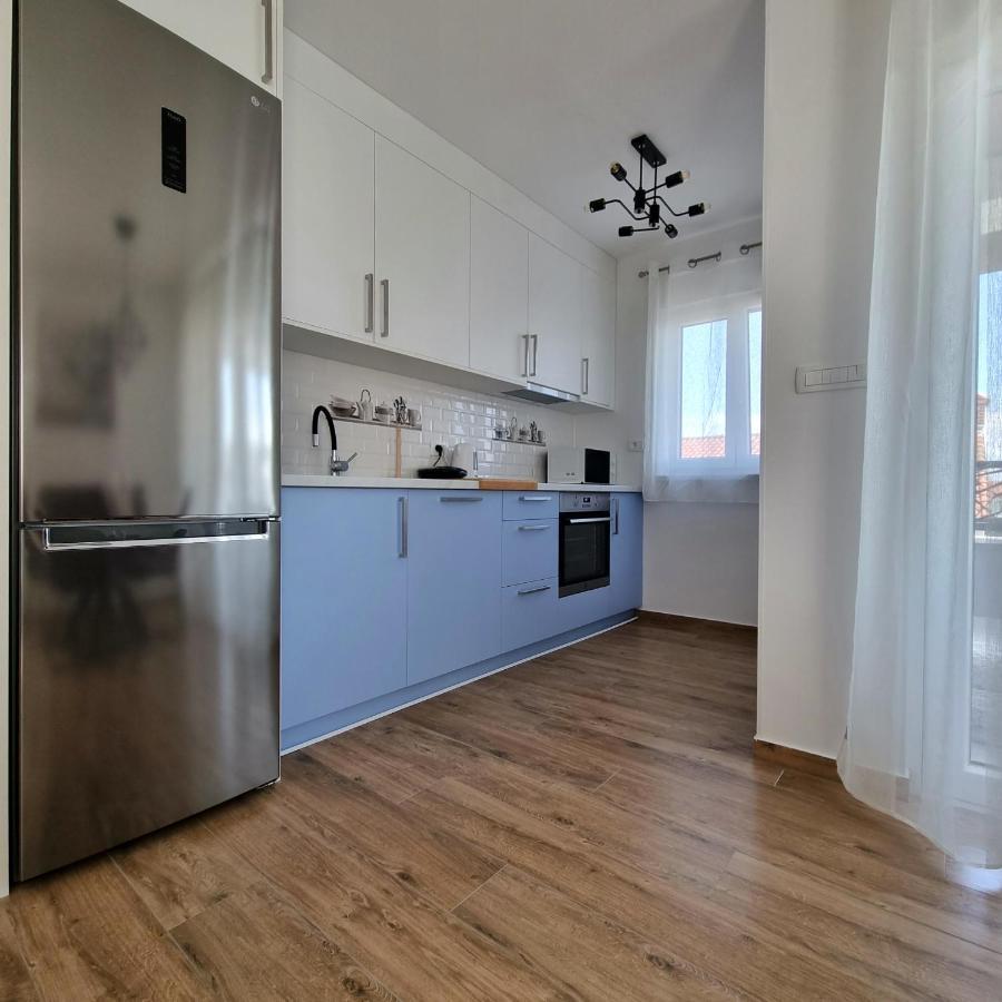 Apartments Happiness Трогир Экстерьер фото